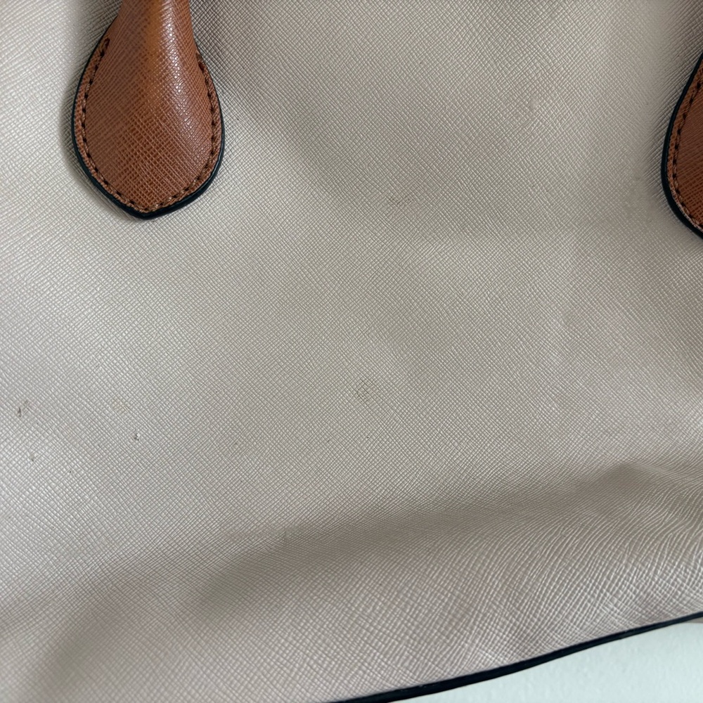 GUESS Blush Purse - Picture 6 of 8